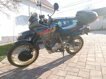 Honda NX 650 Dominator - 3