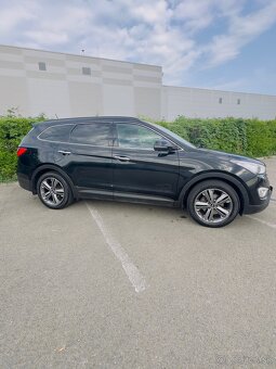 Hyundai GRAND SANTA FE 2,2 CRDi - 3