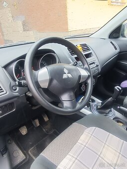 Mitsubishi ASX - 3