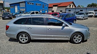 Škoda Superb Combi 2.0 TDI CR 140k Comfort DSG - 3