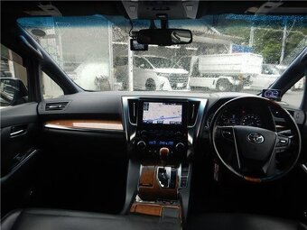 RHD 2017 TOYOTA ALPHARD 3.5V6 - 3