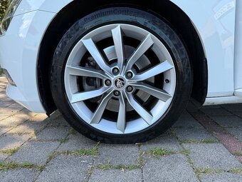 Škoda modus 235/45 r18 - 3