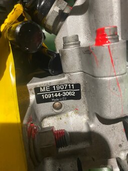 Predám Vstrekovacie čerpadlo Mitsubishi Pajero 3 3.2 Did - 3