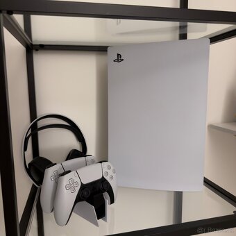 PlayStation 5 + 2 ovládače, slúchadlá + 2TB SSD - 3