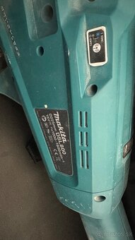 Makita žirafa baterkova 18V - 3