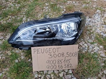 Peugeot predné svetlo. - 3