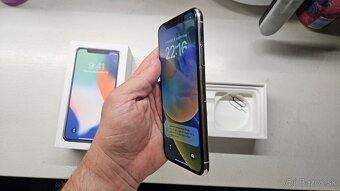 Apple iPhone X 64GB biely - 3