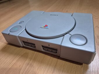 Predám Playstation 1 + 10 hier zadarmo. - 3