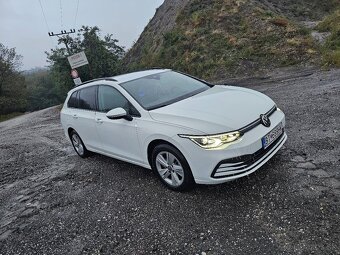 Volkswagen Golf 8 Variant 2022 1.5 TGI 96kw v záruke - 3