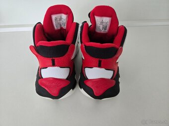 Tenisky Air Jordan Max Aura 4 - 3