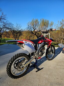 Honda CRF250 R - 3