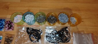 Materiál na tvorbu náramkov a kľúčeniek - 3