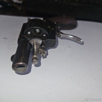 Buldoček cal 320 corto - 3