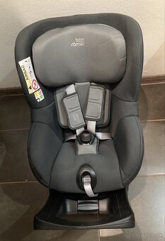 Autosedačka Britax Römer Dualfix M i-Size - 3