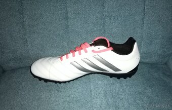 Nové Adidas turfy. - 3