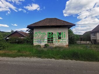 Predaj pozemku s hospodárskou budovou v obci Pravenec (025-1 - 3