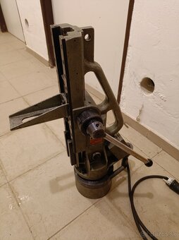 Predám magnetický stojan VJ 432 - 3