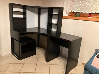 Ikea rohovy kancelarsky stolik - 3