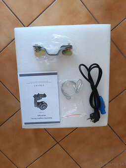 Rotačná RGBW Laser Strobo hlava - 3