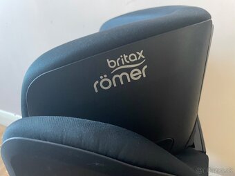 Britax Römer Kidfix i-Size 2024 Cosmos Black 15-36kg - 3