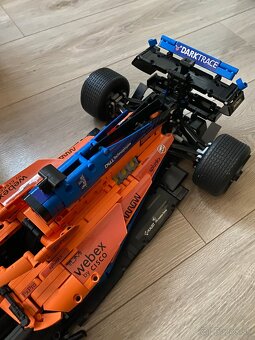 Stavebnica 42141 McLaren F1 - 3