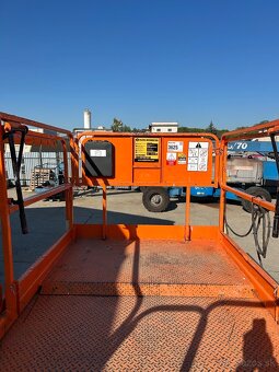 Nožnicová pracovná plošina duálny pohon JLG M4069 Bi - 3