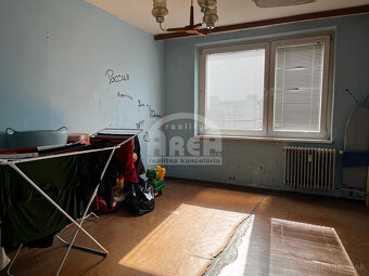 Priestranný 3- izbový byt na sídlisku Juh v Michalovciach - 3