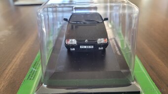 Skoda favorit black line - 3