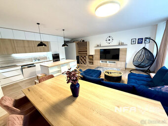 Štýlový 3-izbový byt s terasou, jacuzzi a parkovaním - 3