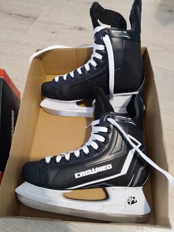 Crowned Attack 100 - 3