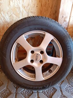 Predám elektróny s letnými pneumatikami - 3