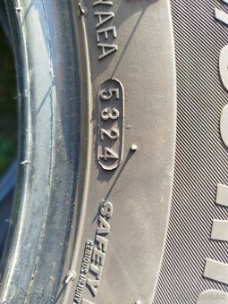 Predám letné gumy Kumho 215/60 - 3