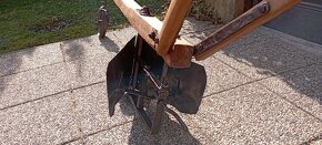 Starý drevený pluh - 3