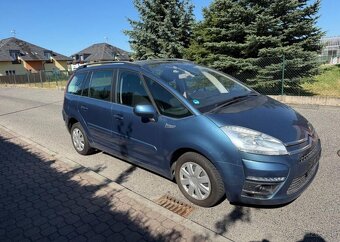 Citroën C4 Picasso 1,6i klima , 7 Míst benzín manuál 88 kw - 3