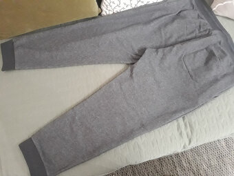 Predám pánske tepláky zn. Gant, veľkosť XL - 3