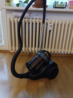 Vysávač - 3