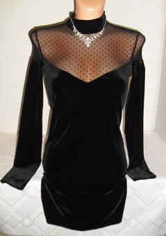 Bershka luxusne zamatove saty - 3