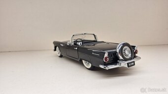 1:18 FORD THUNDERBIRD - 3