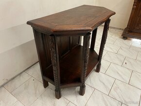 Starožitný konzolový stolek v neogotickém stylu - 3