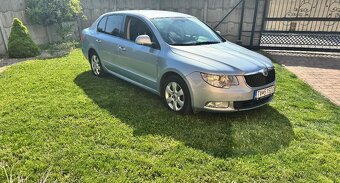 Skoda super 2.0 103kw ROK 2012 - 3
