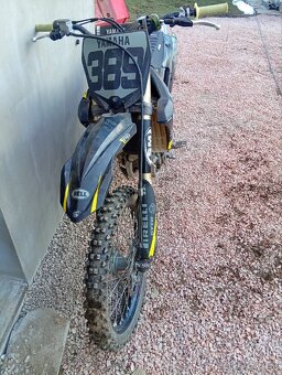 Yamaha yzf 250 - 3