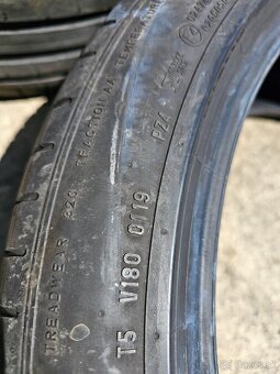 275/40 R20 - 3