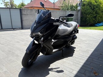 Yamaha X-Max 250 MomoDesign - 3