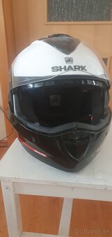 Helma Shark - 3