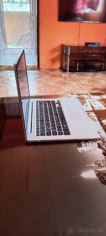 Samsung Galaxy Book Go LTE - 3