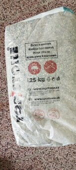 Lak U1000, tvrdiaca prisada U7081 a 25kg kamienky - 3
