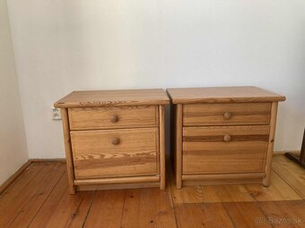 Rustikalna spalna z borovicoveho dreva - 3