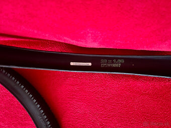 2 plášte 28 " na city bike 1,50_ 700x40 - 3