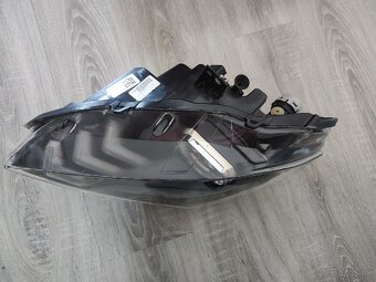 Predám ĽP svetlomet na Ford Mustang - 3