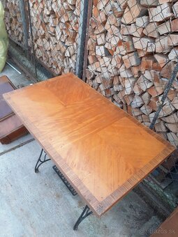 Predám stolík vyrobený zo šijacieho stroja - 3